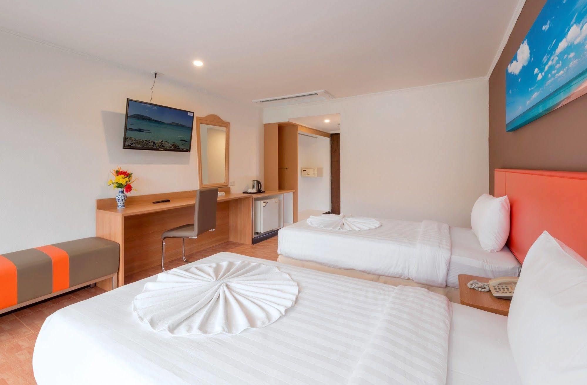 Royal Crown Hotel & Palm Spa Resort Patong Экстерьер фото