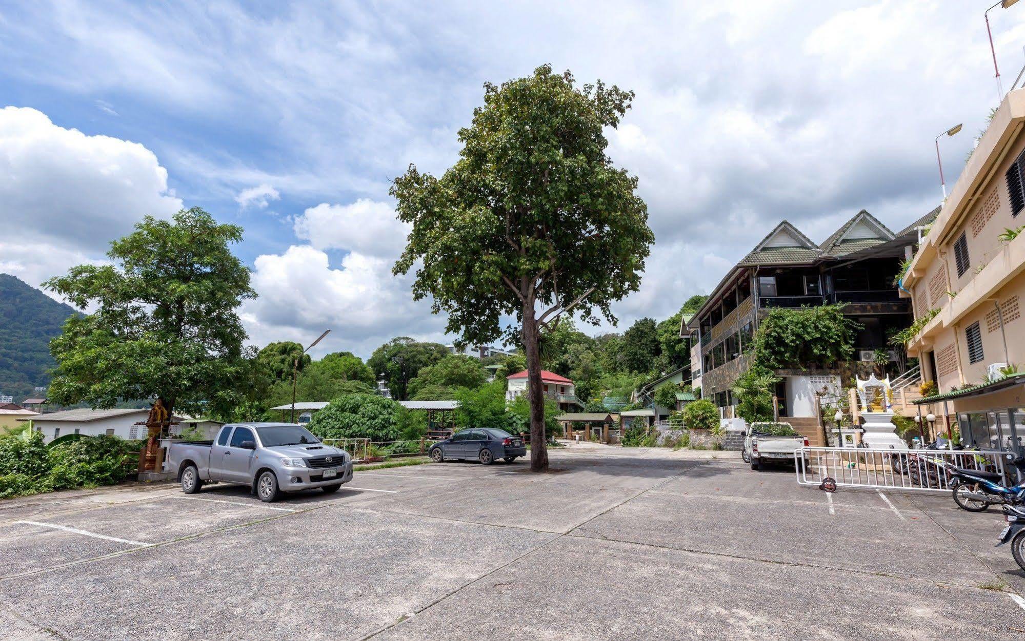 Royal Crown Hotel & Palm Spa Resort Patong Экстерьер фото